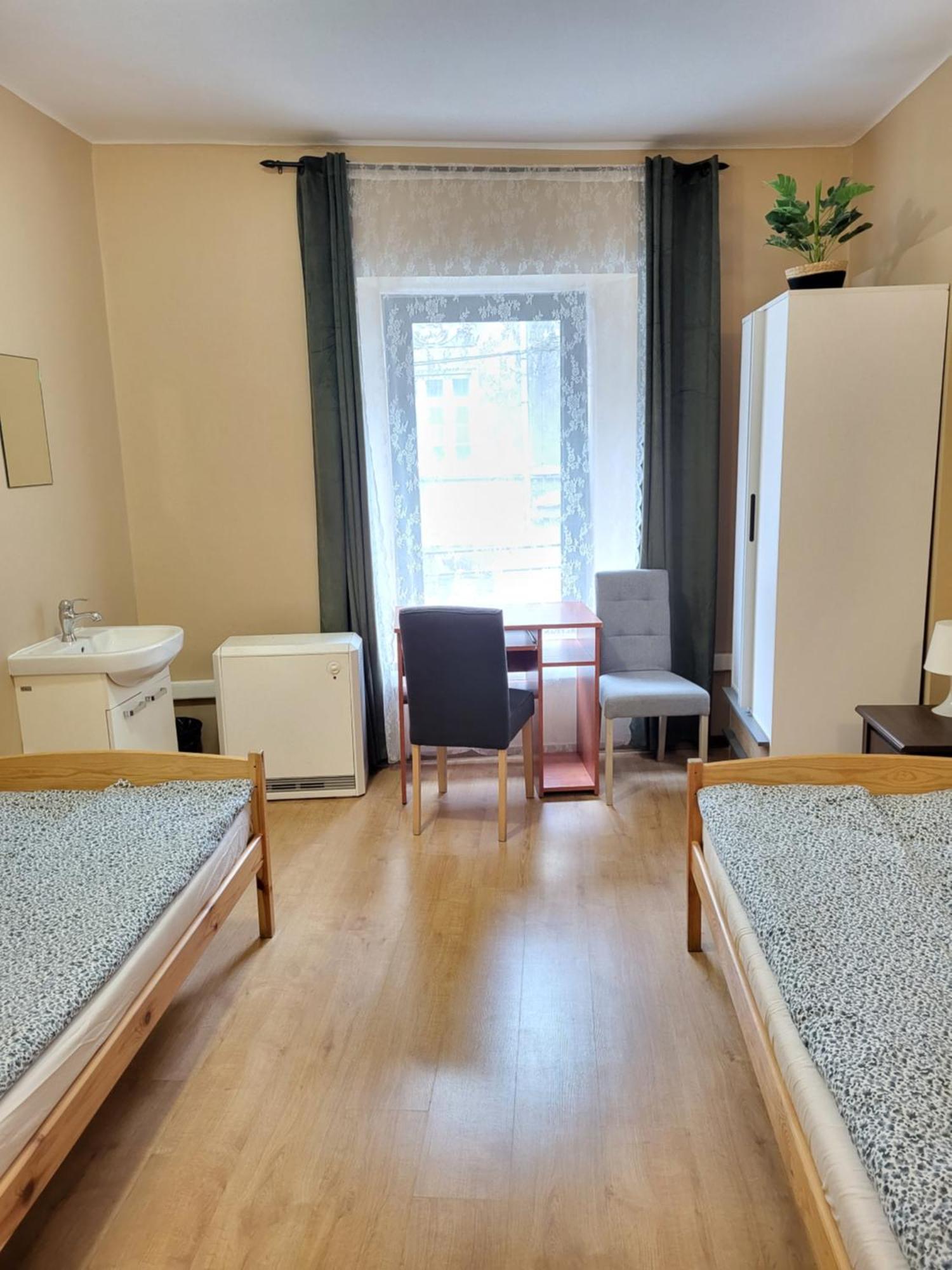 Hostel Gliwice Centrum Parking Εξωτερικό φωτογραφία