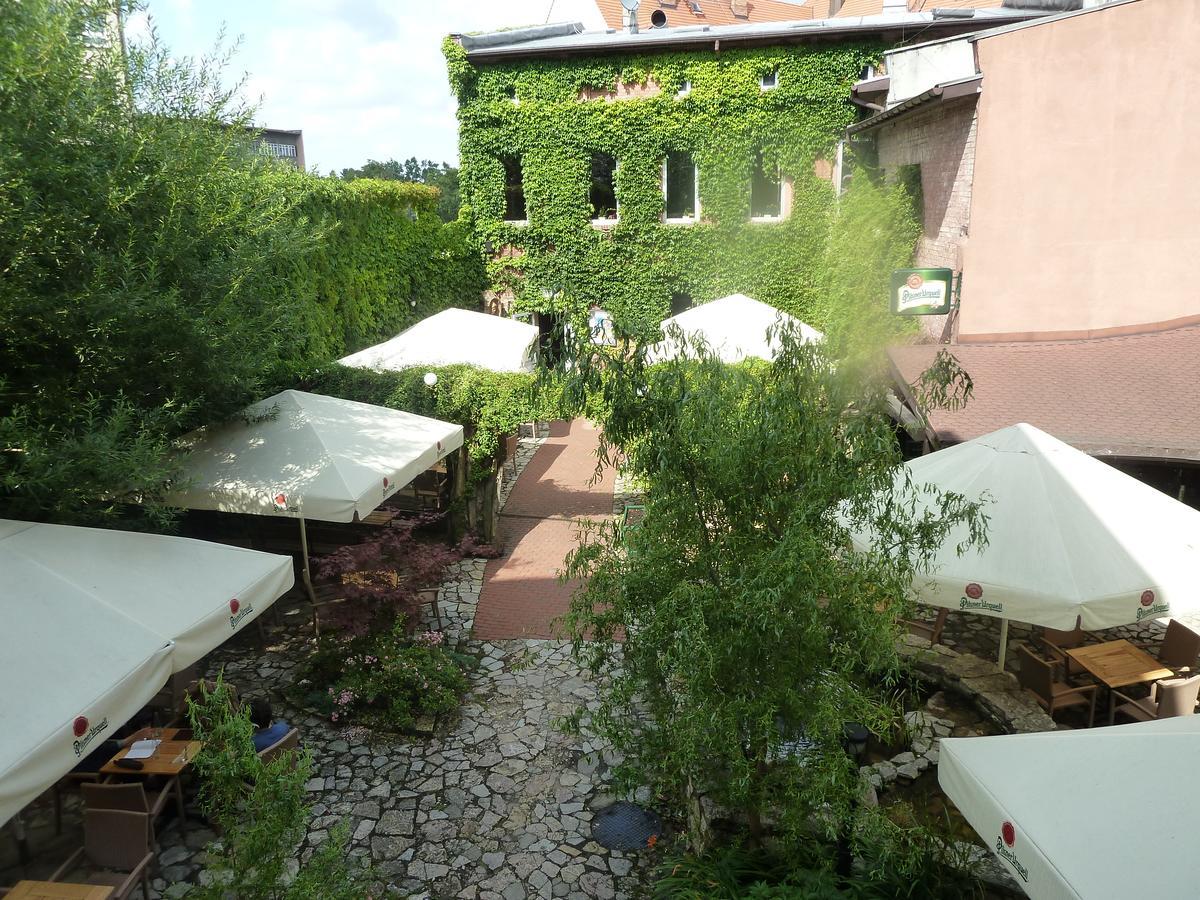 Hostel Gliwice Centrum Parking Εξωτερικό φωτογραφία