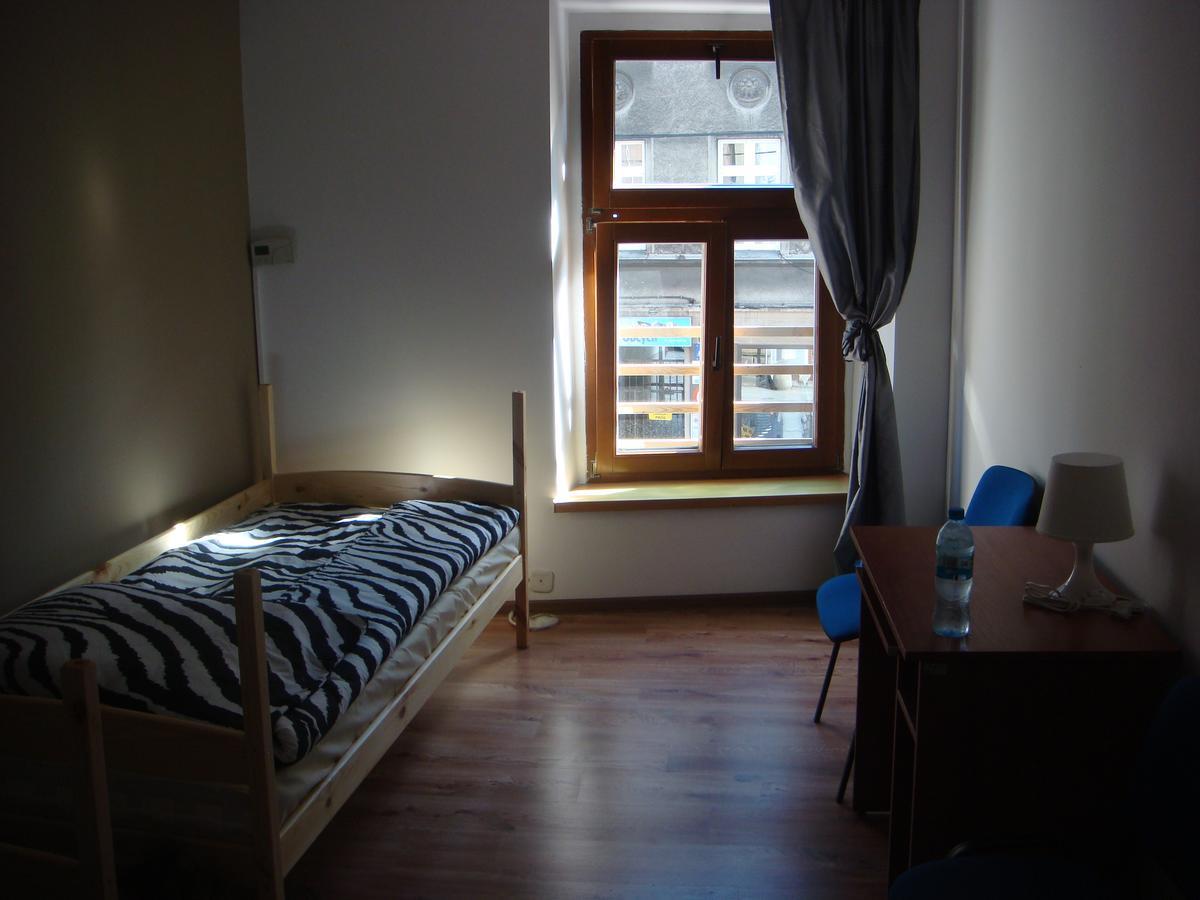 Hostel Gliwice Centrum Parking Εξωτερικό φωτογραφία